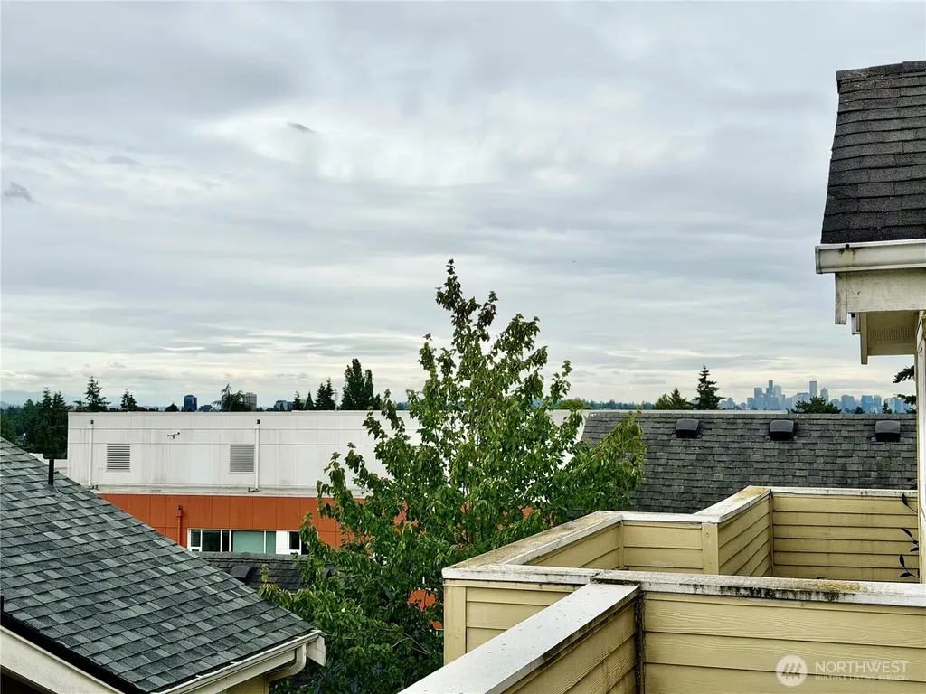 9216 Stone Ave N Seattle WA 98103