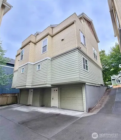 9216 Stone Ave N Seattle WA 98103