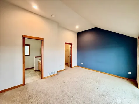 9216 Stone Ave N Seattle WA 98103