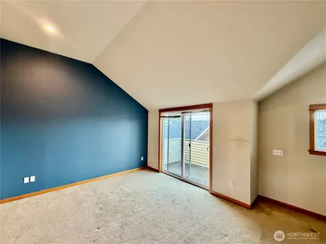 9216 Stone Ave N Seattle WA 98103