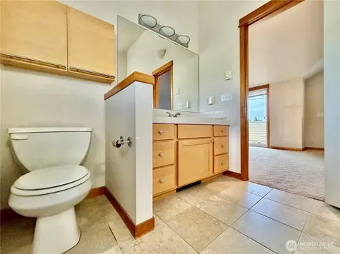 9216 Stone Ave N Seattle WA 98103