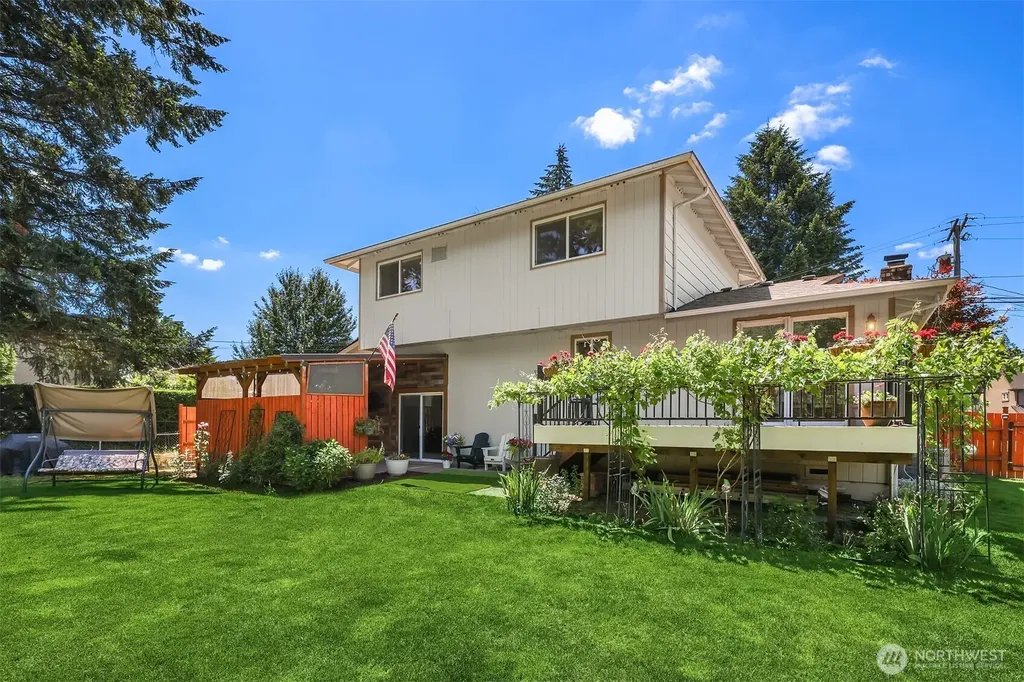 29052 229th Avenue SE Black Diamond WA 98010