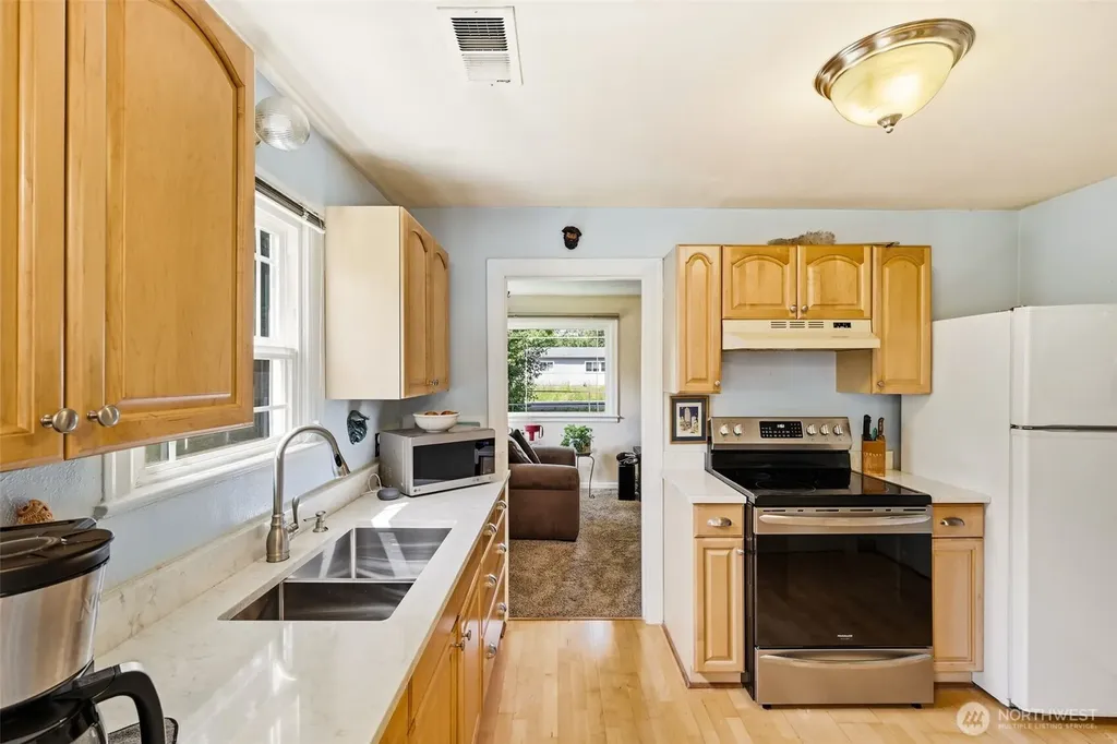 36050 Military Road S Auburn WA 98001