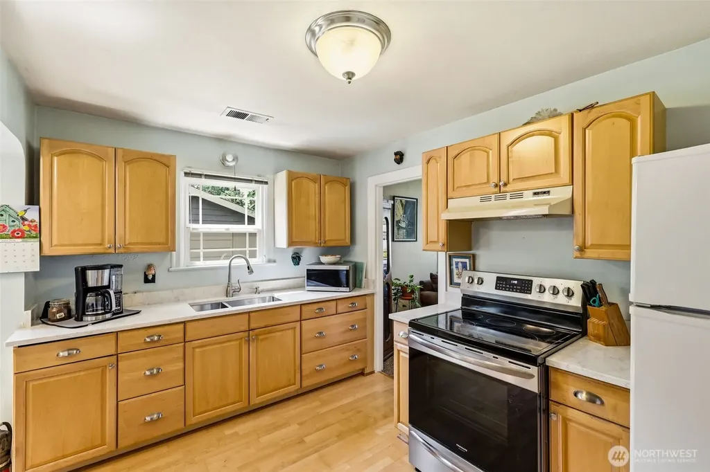 36050 Military Road S Auburn WA 98001