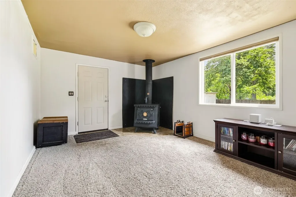 36050 Military Road S Auburn WA 98001