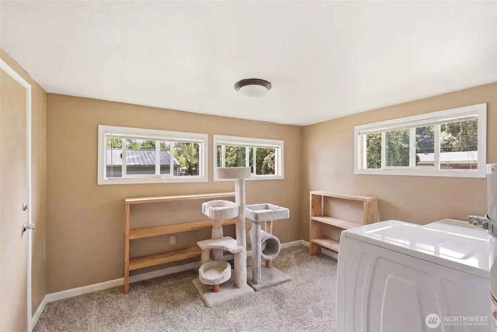 36050 Military Road S Auburn WA 98001