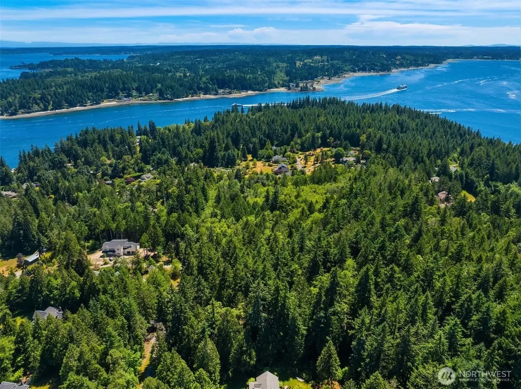 0 El Cimo Lane NE Bainbridge Island WA 98110