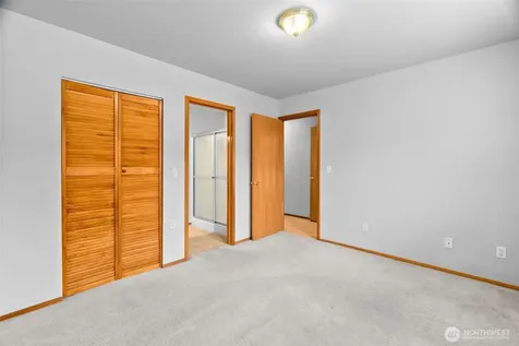 2025 5th Street SE Puyallup WA 98372