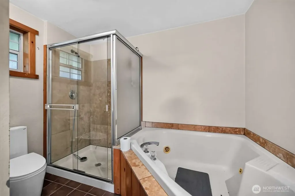 17027 Lake View Boulevard Mount Vernon WA 98274