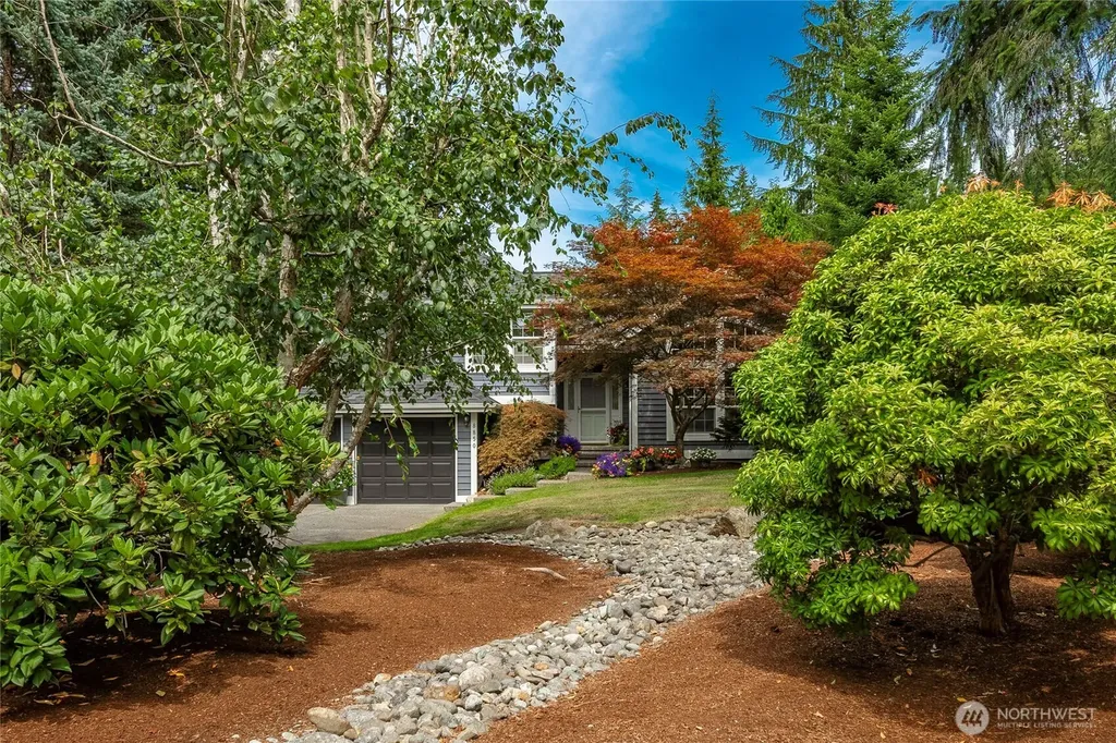 8850 Bald Eagle Drive Blaine WA 98230