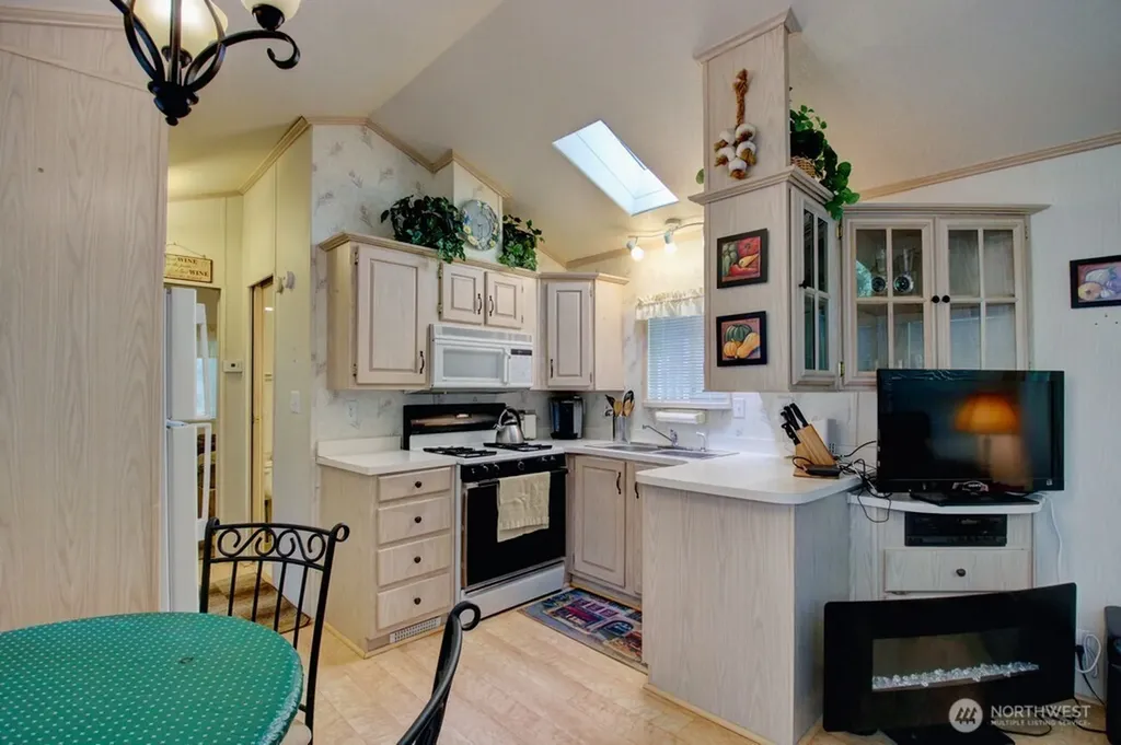 42 Riverside Drive Deming WA 98244