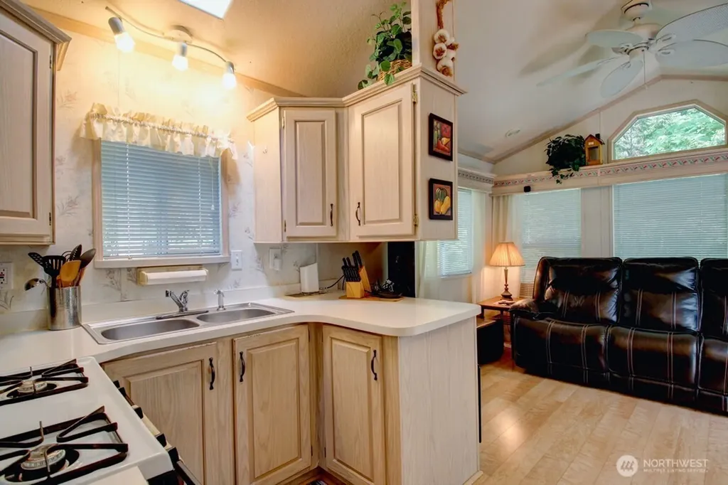 42 Riverside Drive Deming WA 98244