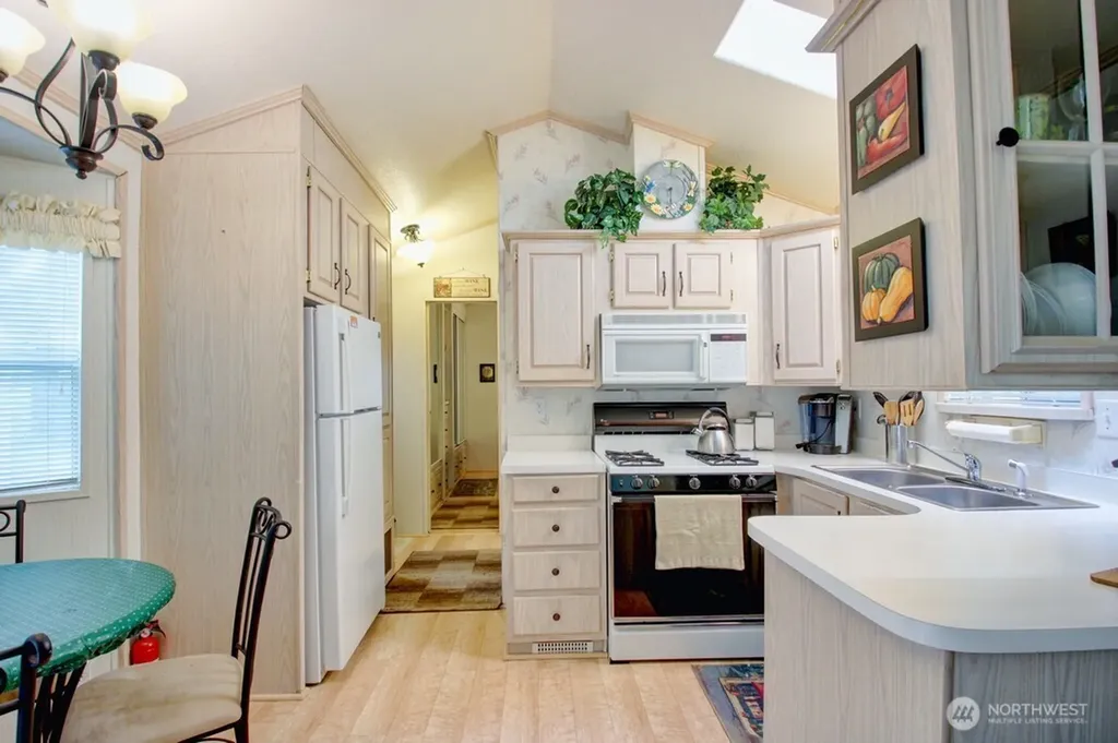 42 Riverside Drive Deming WA 98244
