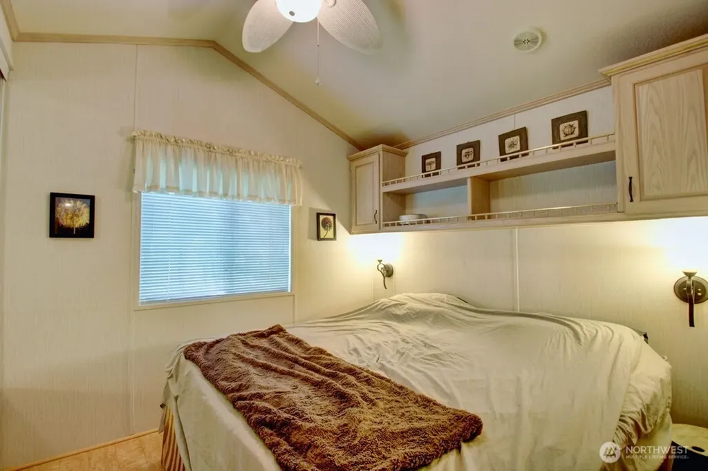 42 Riverside Drive Deming WA 98244