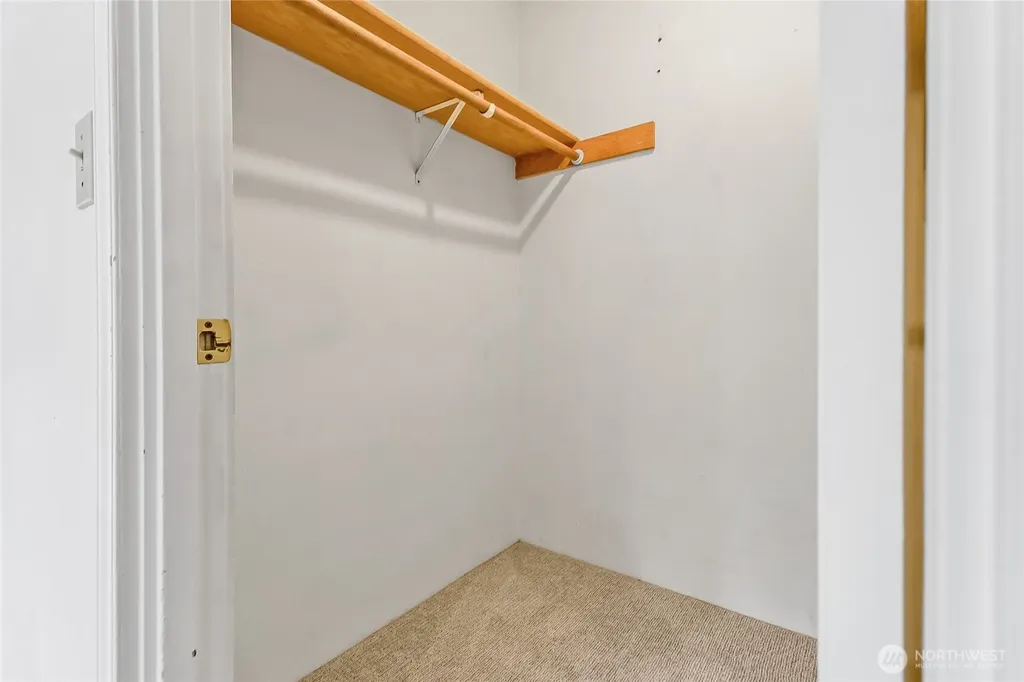 9810 116th Place NE Kirkland WA 98033