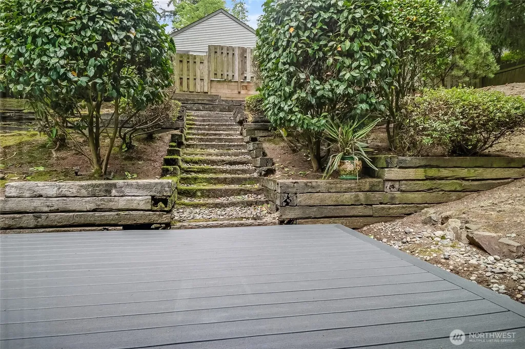 9810 116th Place NE Kirkland WA 98033