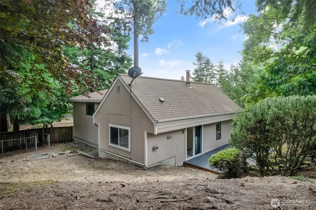 9810 116th Place NE Kirkland WA 98033