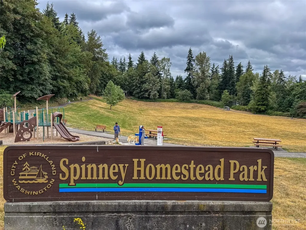 9810 116th Place NE Kirkland WA 98033