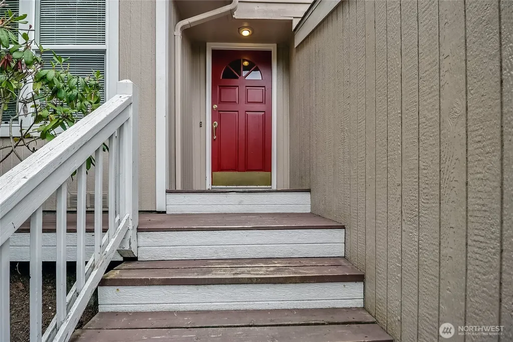 9810 116th Place NE Kirkland WA 98033
