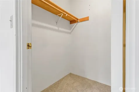 9810 116th Place NE Kirkland WA 98033