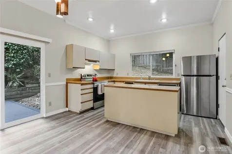 9810 116th Place NE Kirkland WA 98033