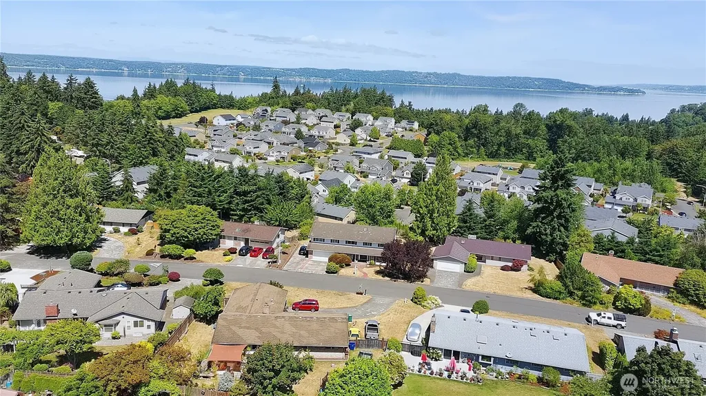 2750 SW 312th Place Federal Way WA 98023