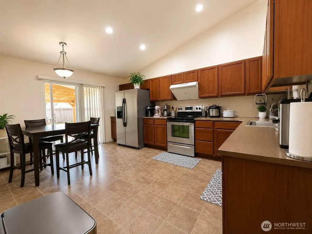 12503 SE 259th Place Kent WA 98030