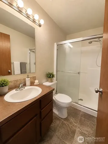 12503 SE 259th Place Kent WA 98030