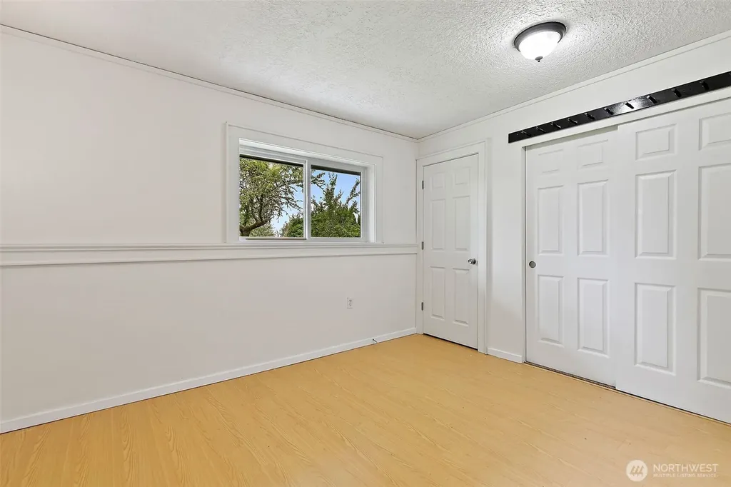711 Galloway Street Steilacoom WA 98388