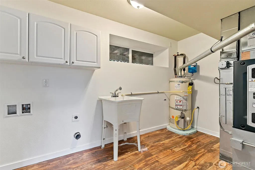 711 Galloway Street Steilacoom WA 98388