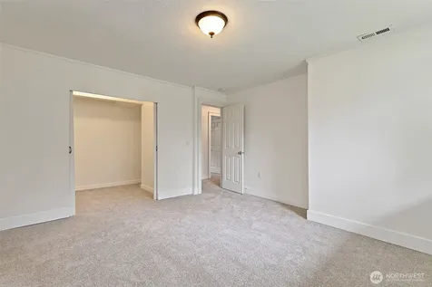 711 Galloway Street Steilacoom WA 98388