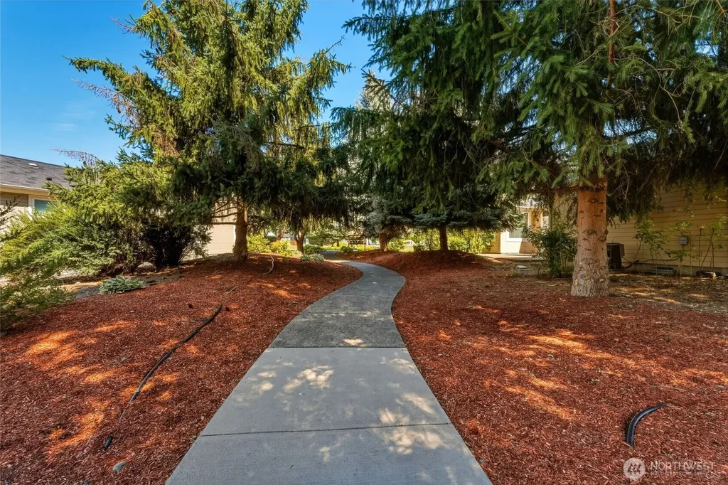 875 SE Creekside Drive College Place WA 99324