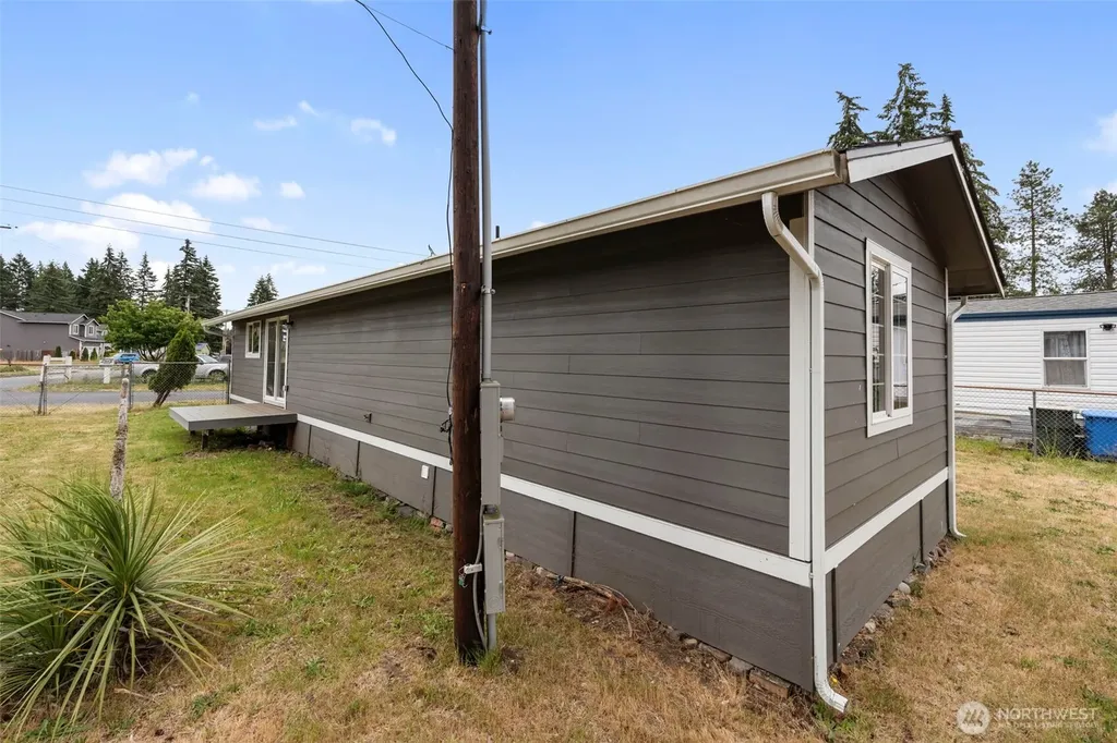 6411 201st Avenue SW Centralia WA 98531