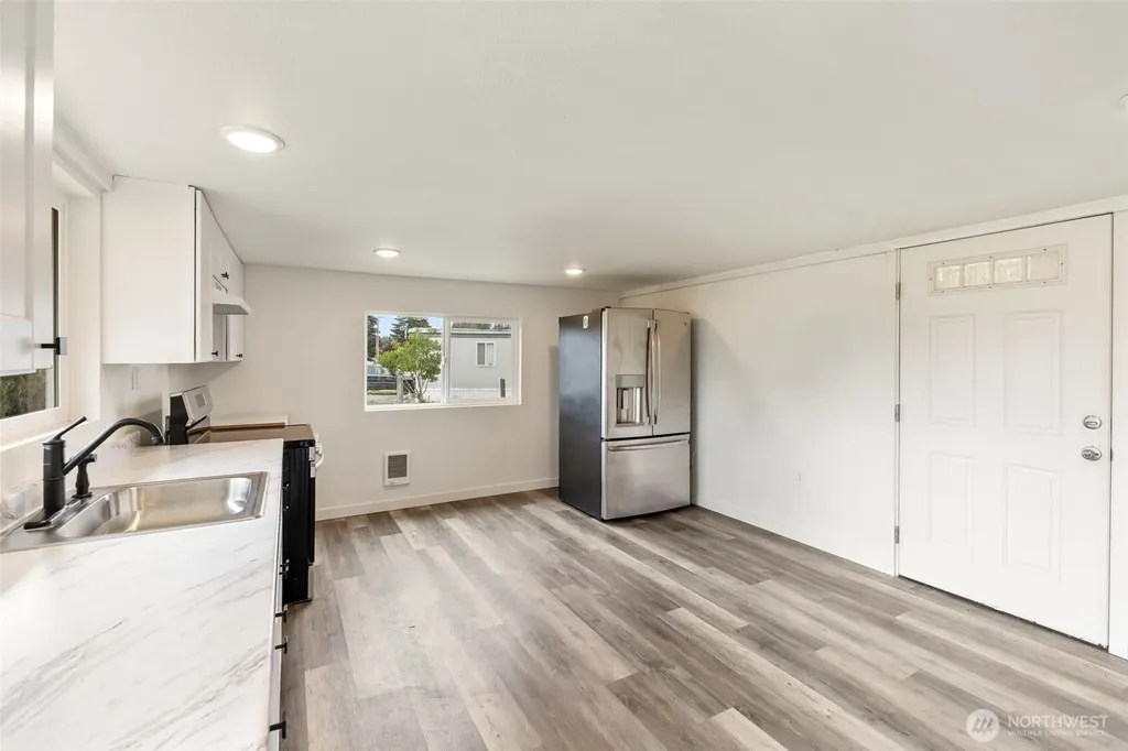 6411 201st Avenue SW Centralia WA 98531