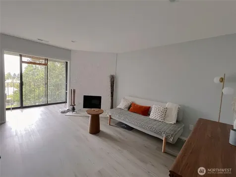 6734 112th Avenue NE Kirkland WA 98033
