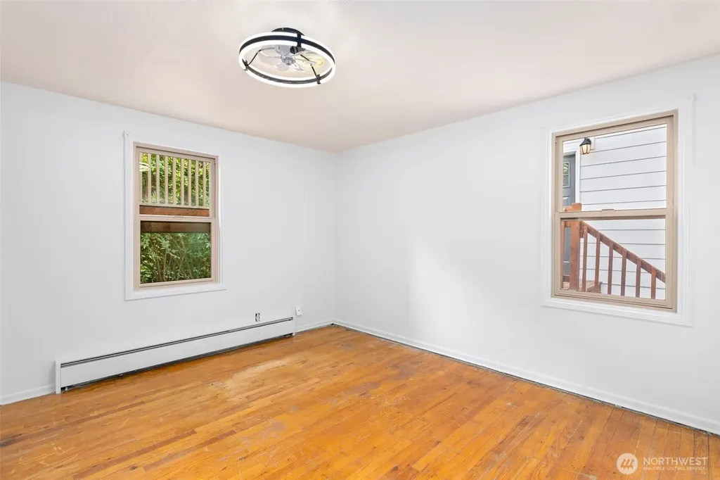 7020 S 120th Place Seattle WA 98178