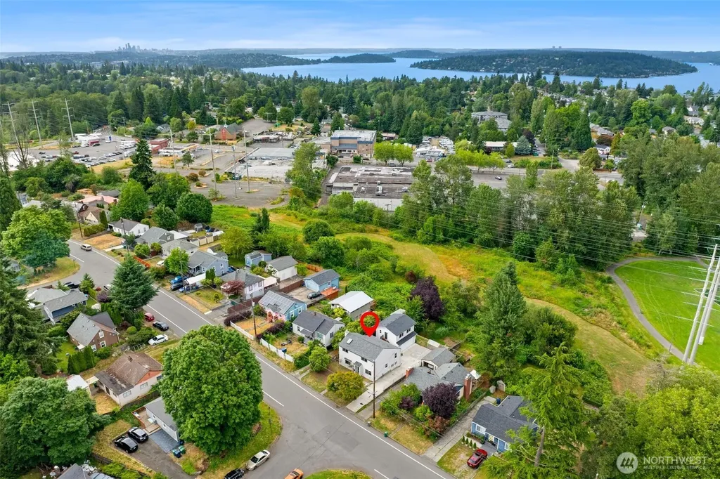7020 S 120th Place Seattle WA 98178