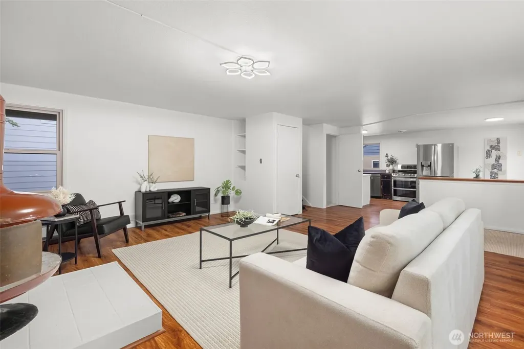 7020 S 120th Place Seattle WA 98178