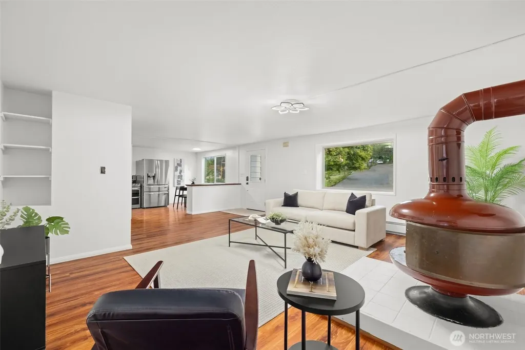 7020 S 120th Place Seattle WA 98178