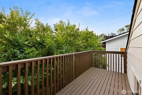 7020 S 120th Place Seattle WA 98178