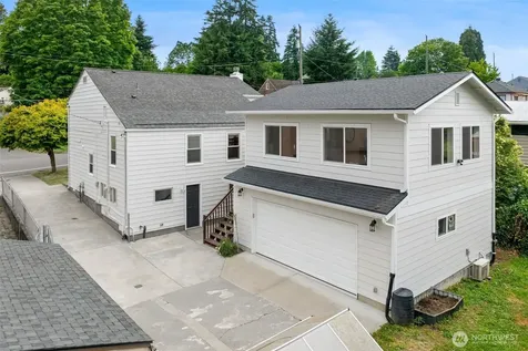 7020 S 120th Place Seattle WA 98178
