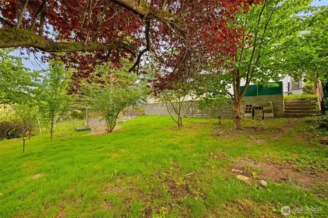 7020 S 120th Place Seattle WA 98178