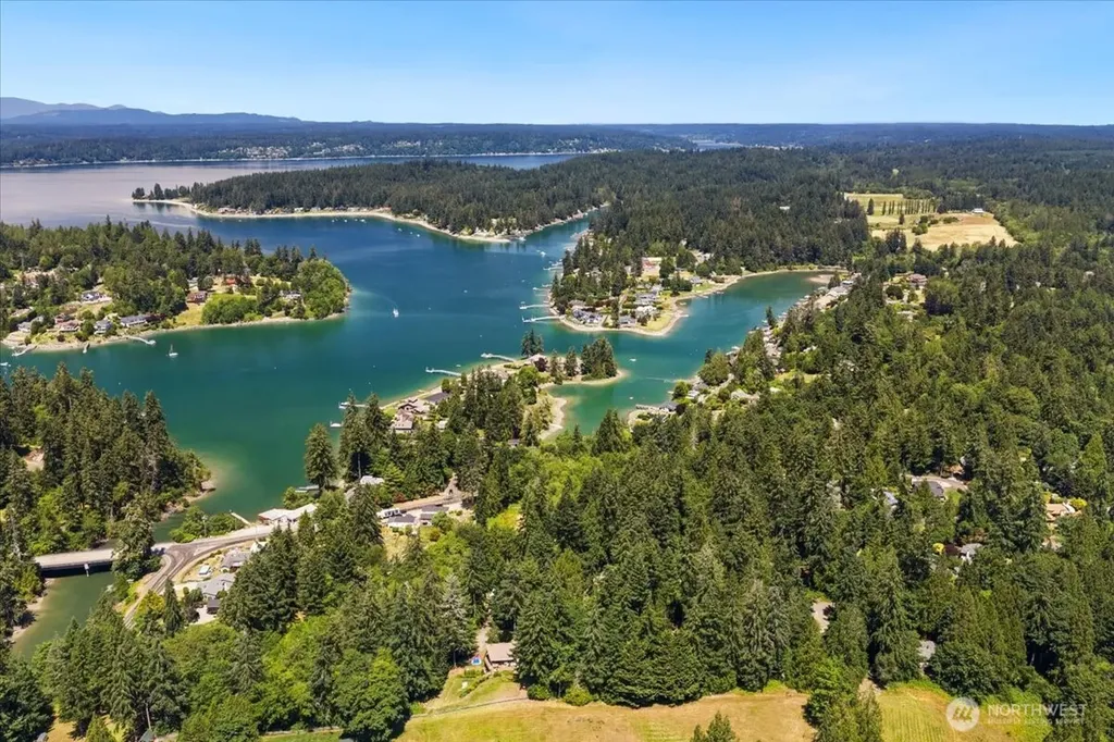8716 71st Street NW Gig Harbor WA 98335