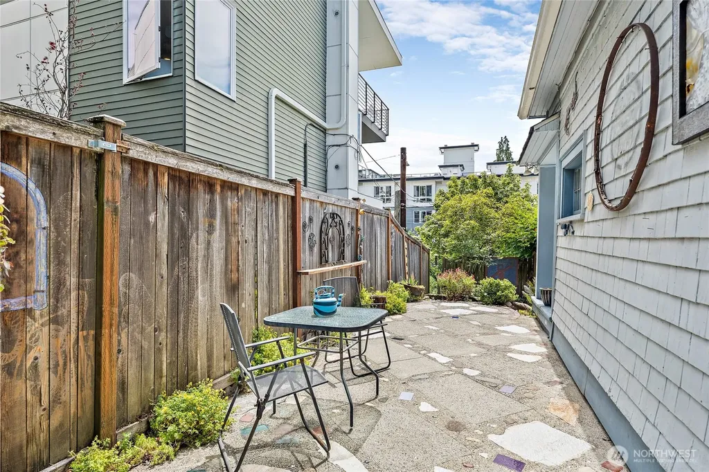2902 S Jackson Street Seattle WA 98144