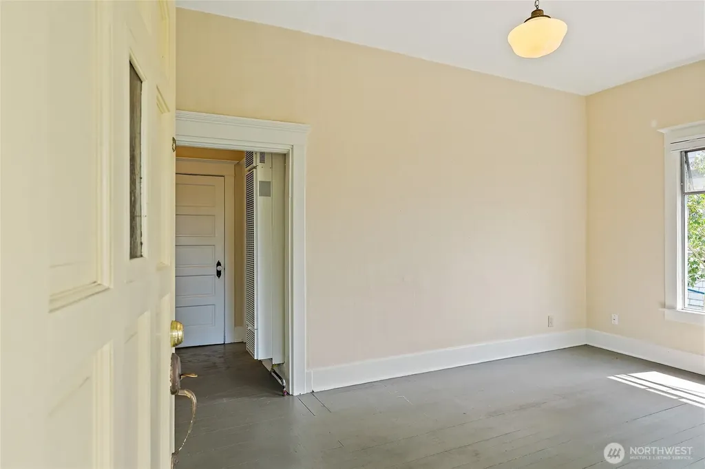 2902 S Jackson Street Seattle WA 98144