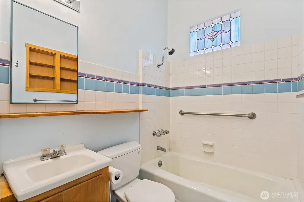 2902 S Jackson Street Seattle WA 98144