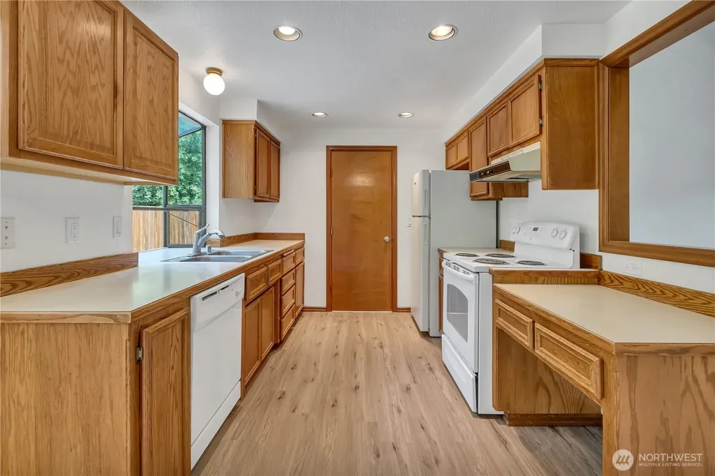 7413 144th Street Ct E Puyallup WA 98375