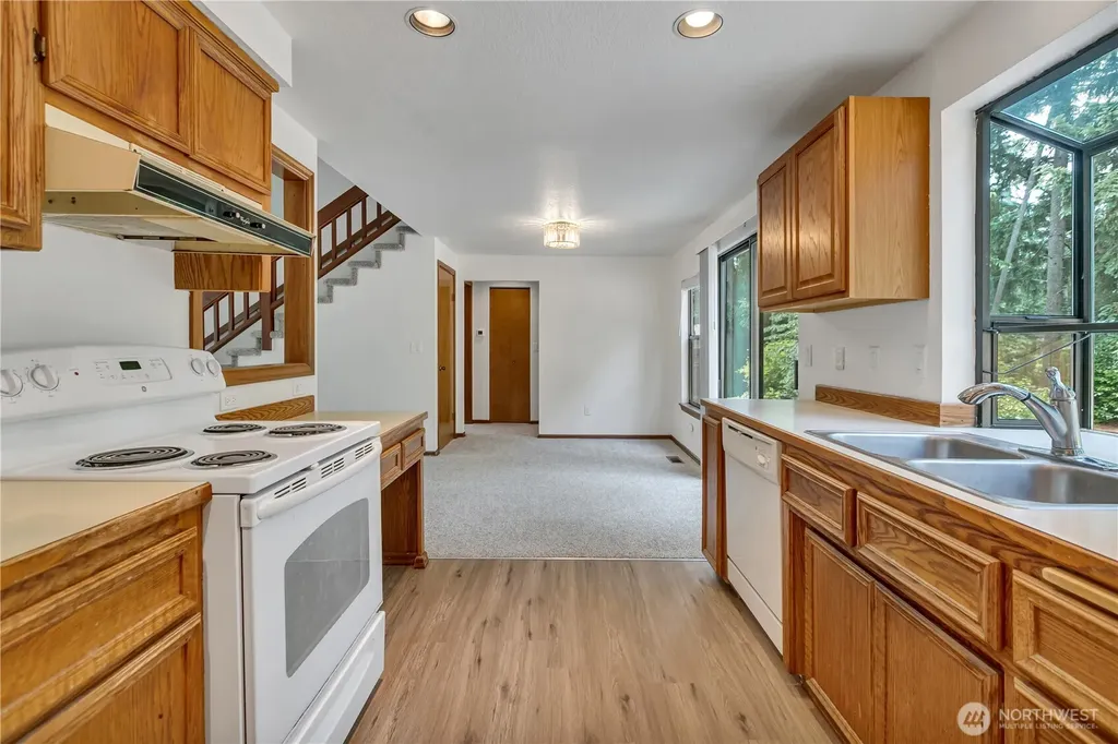7413 144th Street Ct E Puyallup WA 98375