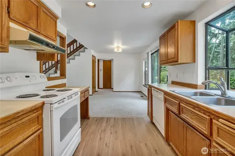 7413 144th Street Ct E Puyallup WA 98375