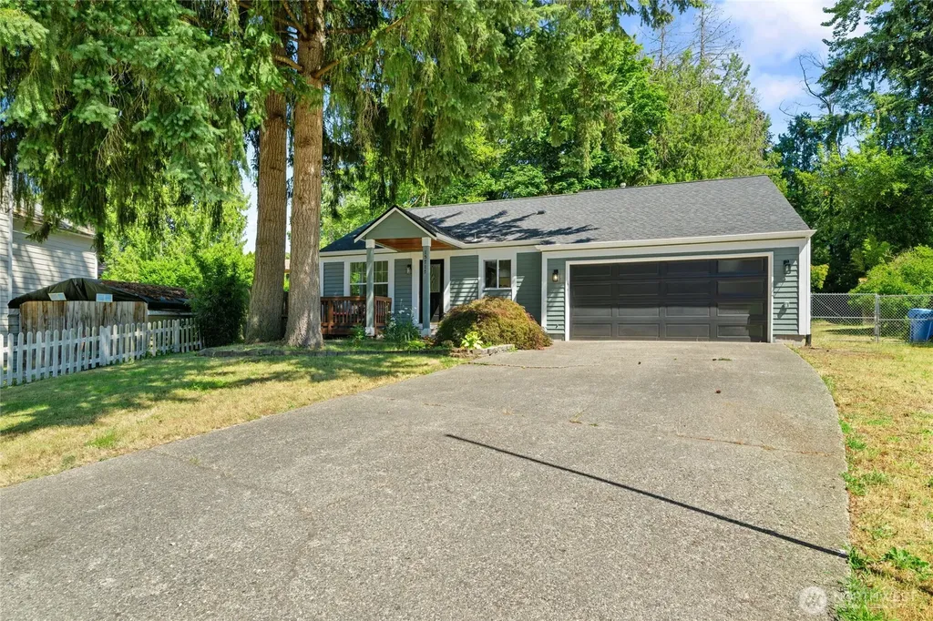 15717 97th Avenue Ct E Puyallup WA 98375